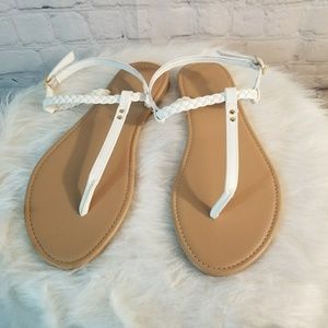 NWOT FOREVER 21 sandals